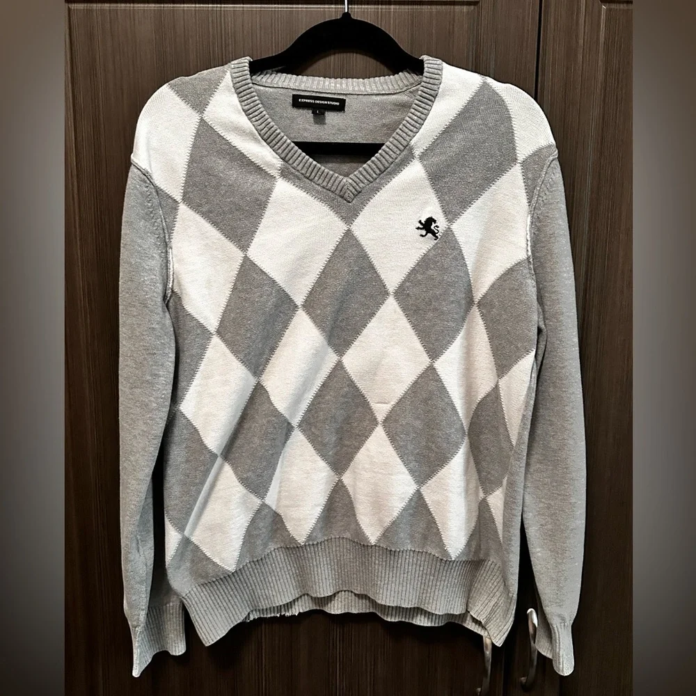 Express size large sweater - Picture 1 of 4
